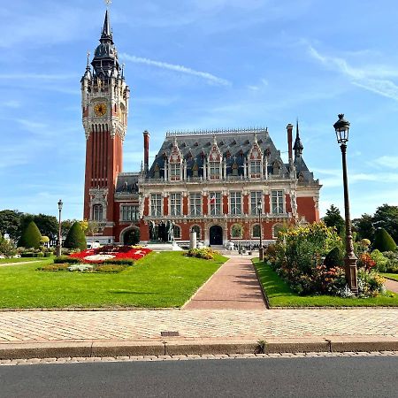 Loasis Lägenhet Calais Exteriör bild