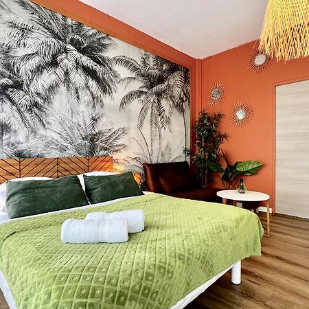 Loasis Lägenhet Calais Exteriör bild